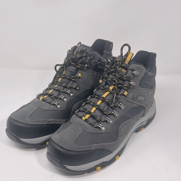 SKECHERS MEN'S Size 12 - Picture 1 of 8